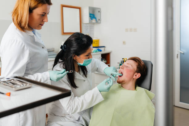 Best Emergency Tooth Extraction in Scottsburg, IN